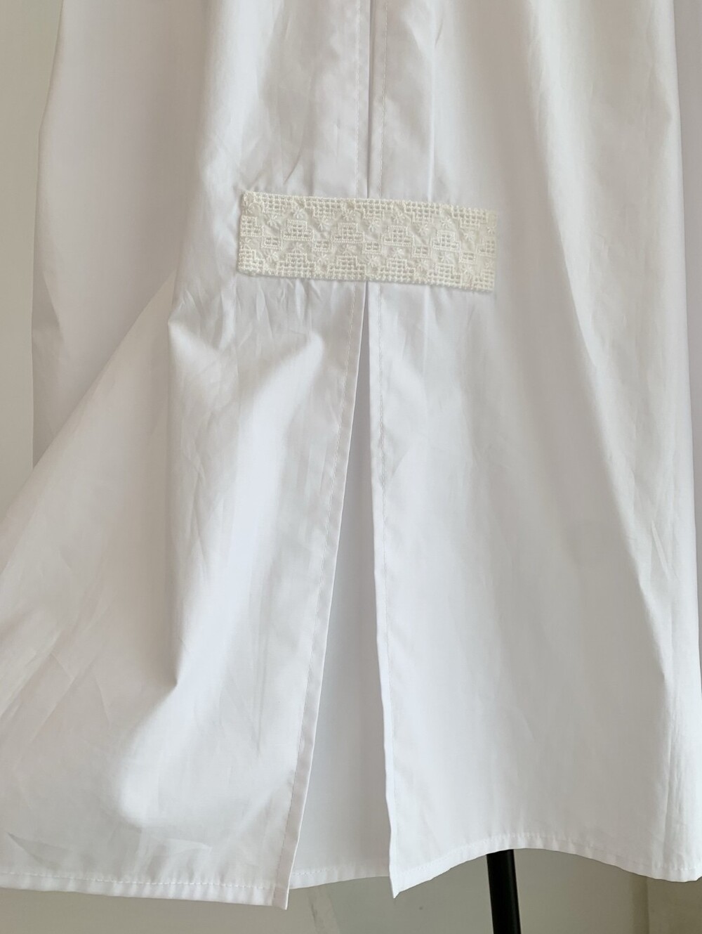 Helsa The Summer Overshirt With Vintage Swiss Embroidery in White - Picture 14 of 15